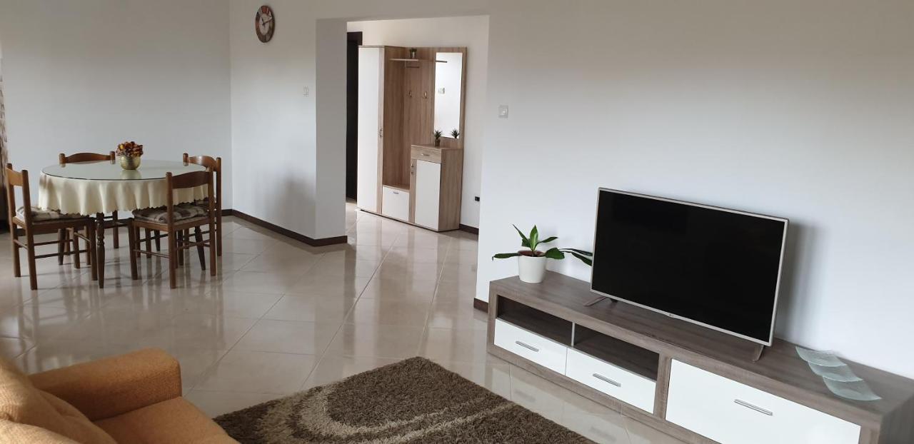 Apartman Lena Póla Kültér fotó